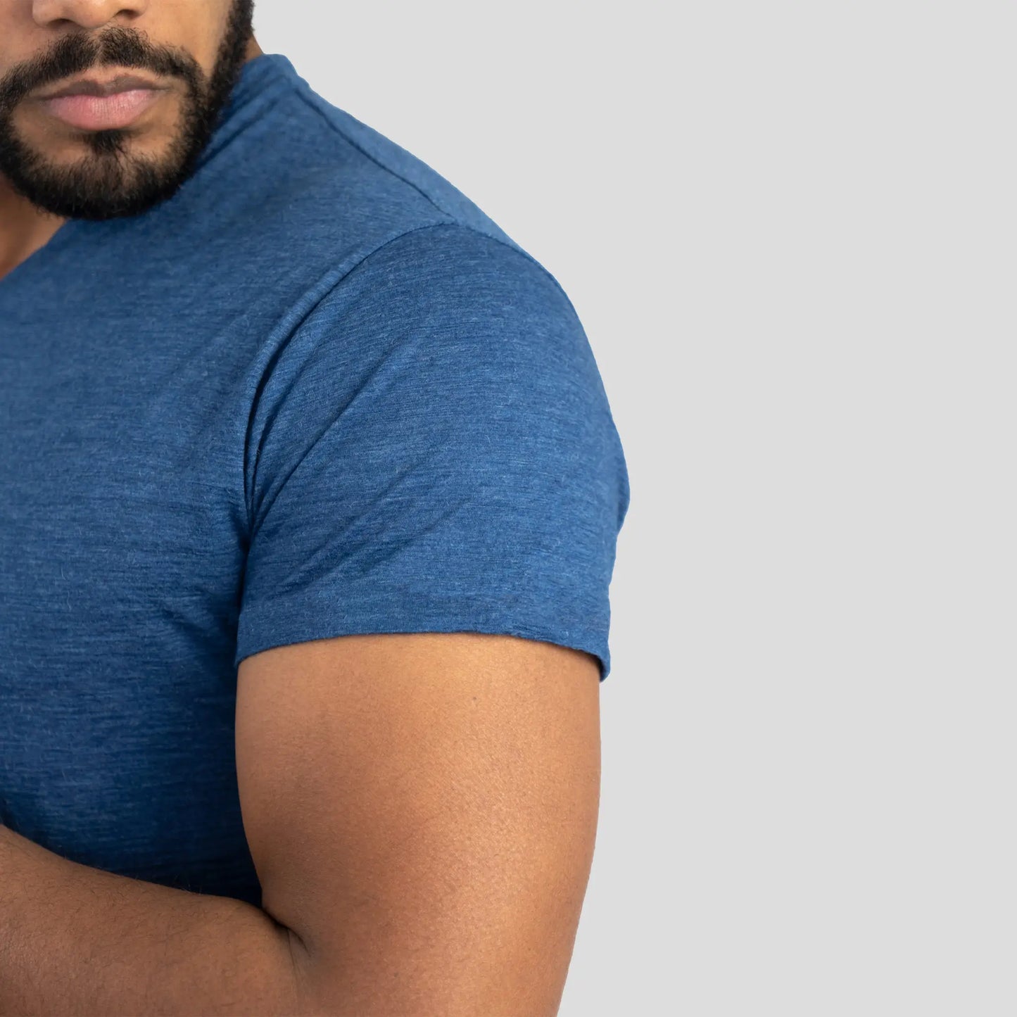 Men's Alpaca Wool Shirt: 160 Ultralight V-Neck color Natural Blue