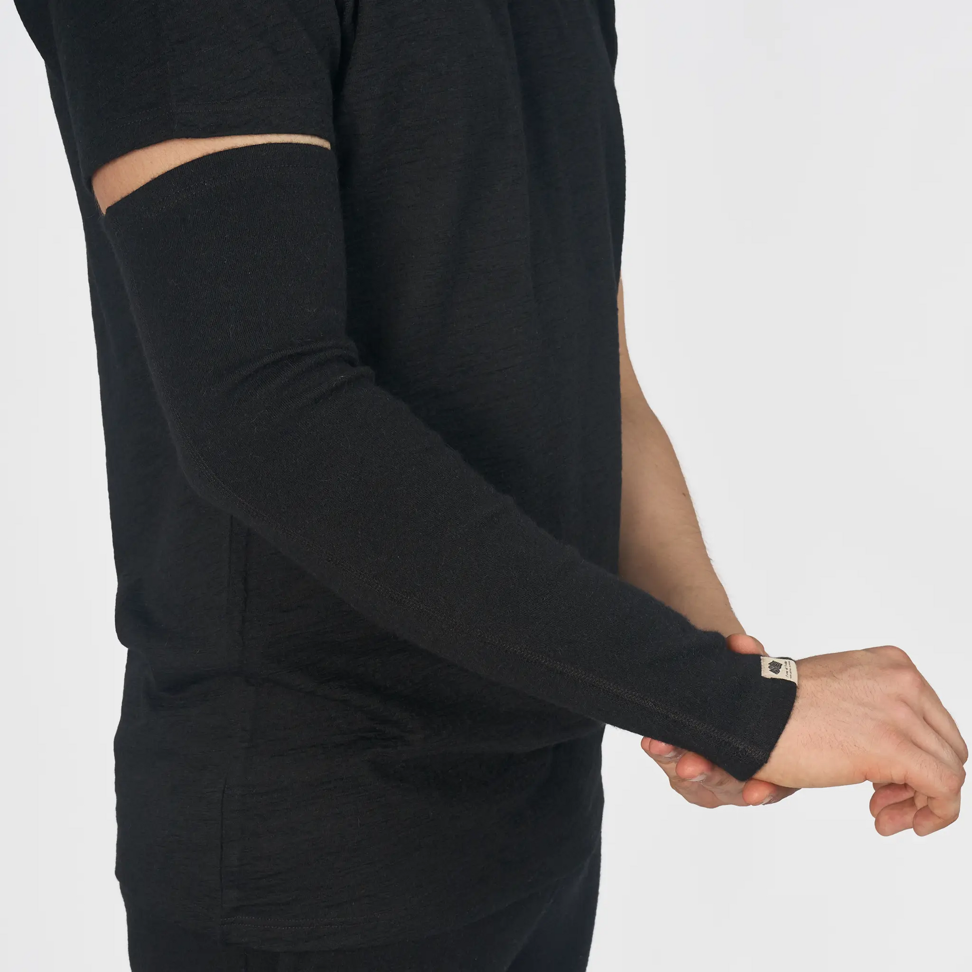 mens outdoor sleeve midweight color black