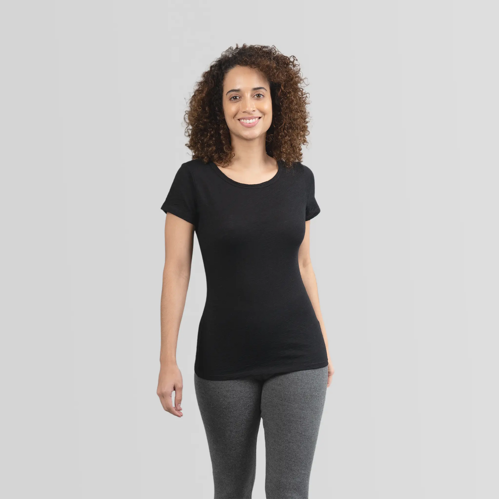 Women's Alpaca Wool T-Shirt: 160 Ultralight Crew Neck color Black